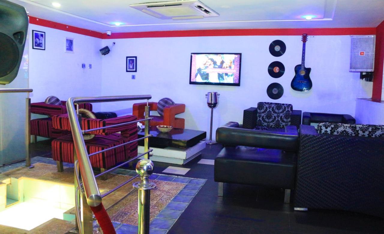 The Crib Lifestyle Hotel Port Harcourt Exterior foto