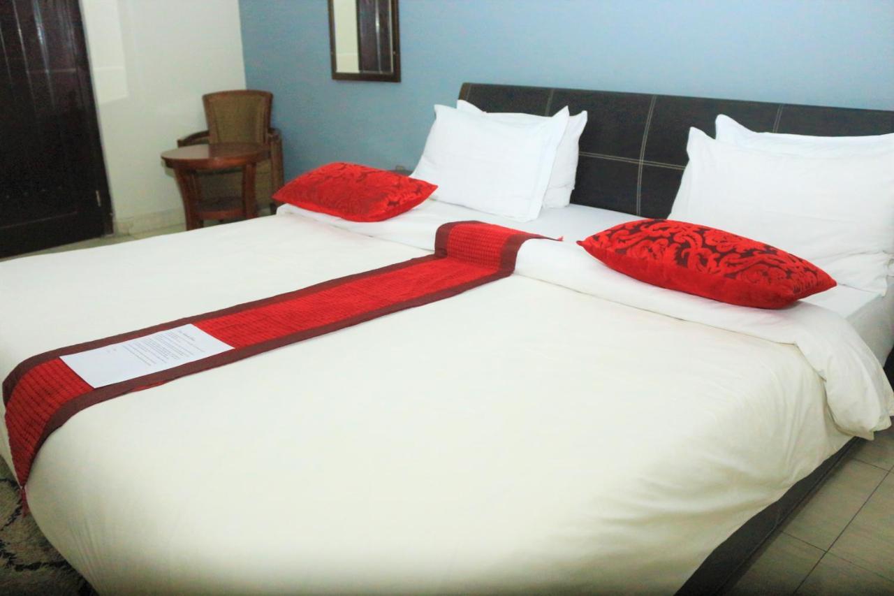 The Crib Lifestyle Hotel Port Harcourt Exterior foto