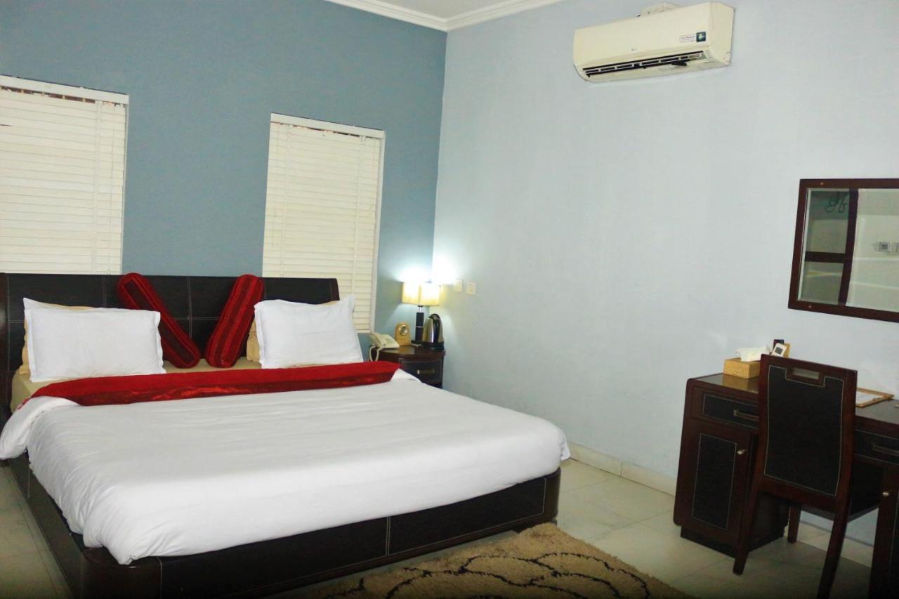 The Crib Lifestyle Hotel Port Harcourt Exterior foto